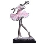 Statue femme silhouette courbée